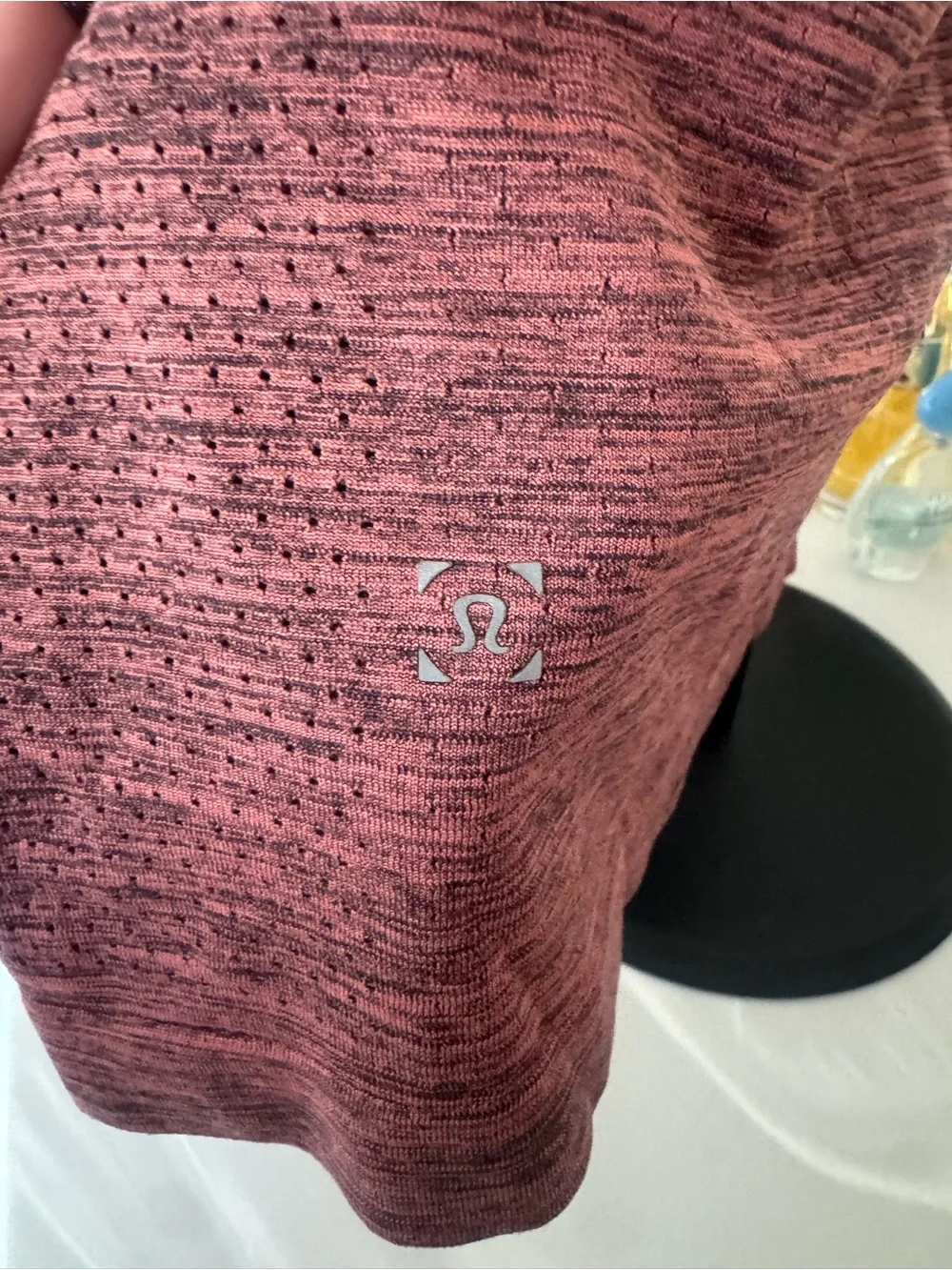 Lululemon Metal Vent Tech Surge Short Sleeve Obsidian / Brick Rose - Picture 4 of 9